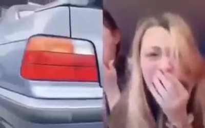 Когда у бмв оказывается есть поворотники.