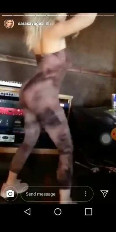 Sara Savage Twerk Vid #2