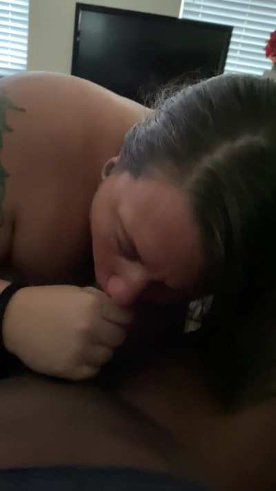 I love shoving cocks down my throat and playing with the tip to make a man squirm 😋😋😋 onlyf<wbr>ans.c<wbr>om/Wi<wbr>seLex<wbr>i only 6.99 a month 🥴