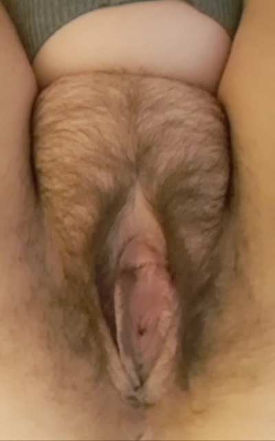 Let me sit on your face :3