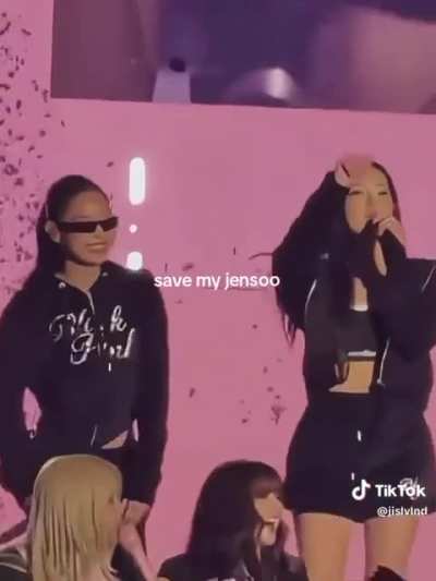 Blocks think Jennie and jisoo are fighting&hellip; I wouldn&rsquo;t be surprised if they hate each other, but those videos are low-key ridiculous lol.