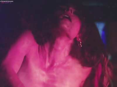 Sarah Shahi | SexLife (2021)