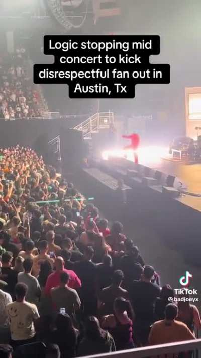 Logic stopping mid concert to kick out a disrespectful fan in Austin TX.