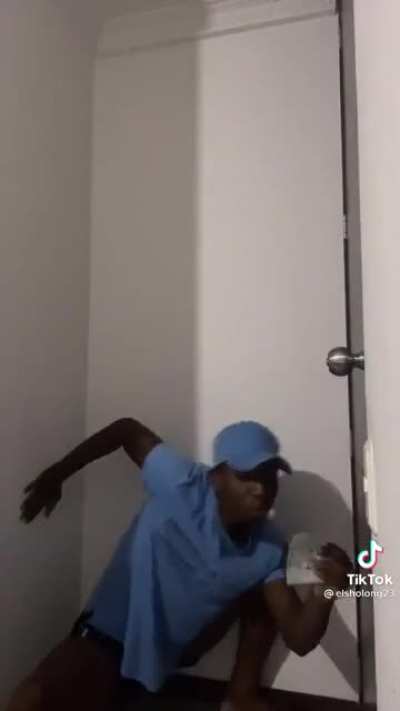 😎 Esquivo 😎