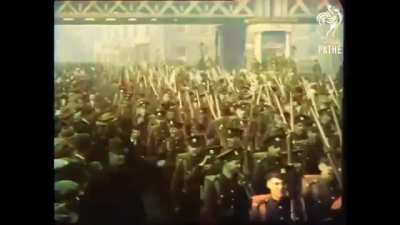 Amazing 1922 Path&eacute; footage of the new Irish Free State - incredibly colourised by @robvross247. It features General Richard Mulcahy (hoisting the Irish flag) and General Macready (taking the final salute) as British Troops left Dublin for the last time.