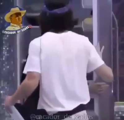 QUE ISSU FIUK