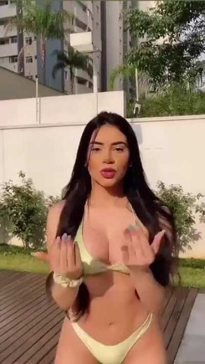 Tain&aacute; Costa