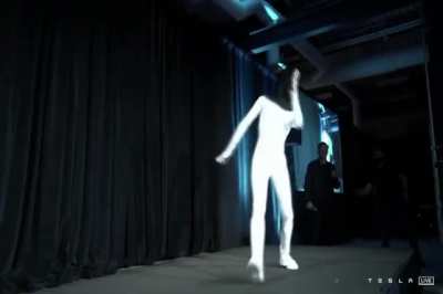 Kinda expected Elon Musk to hire a professional robot dancer to unveil his new Tesla bot...or maybe someone who can actually dance.