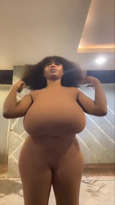 Holy fuck she&rsquo;s hot
