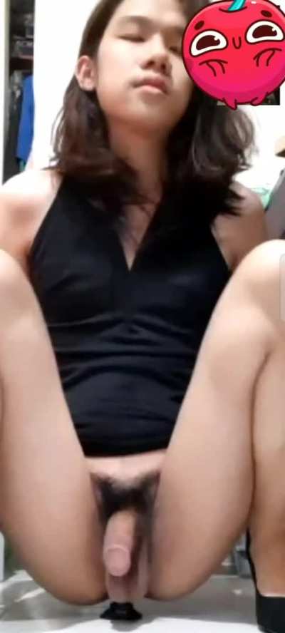 anyone want me to ride them? idk why the gif is so grainy, sorryyy