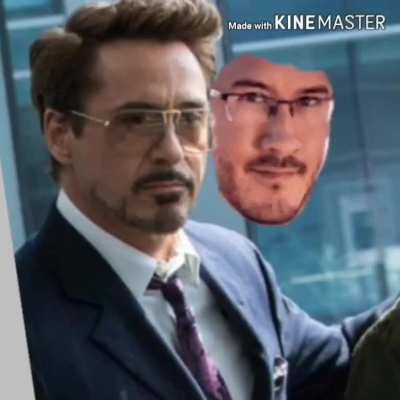 So I have seen people say that Ethan looks like Tom Holland but with bigger lips lol. WELL Mark KIND OF looks like Robert Downey Jr. SOOOOO in a way, Mark and Ethan have a similar relationship like Iron Man and Spiderman do 🤷&zwj;♀️
