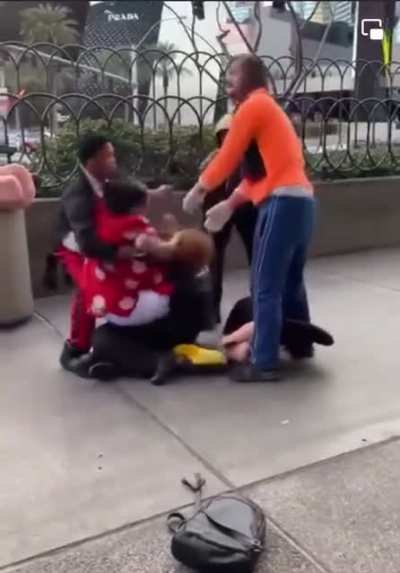 Minnie&rsquo;s got hands