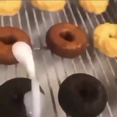 What ever happened to HOLY MOLY DONUT SHOP?