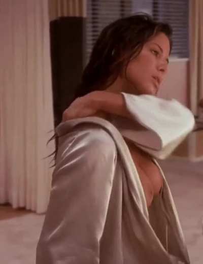 Rhona Mitra (Hollow Man 2000)