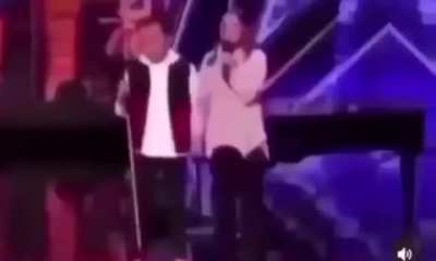 sad 😳