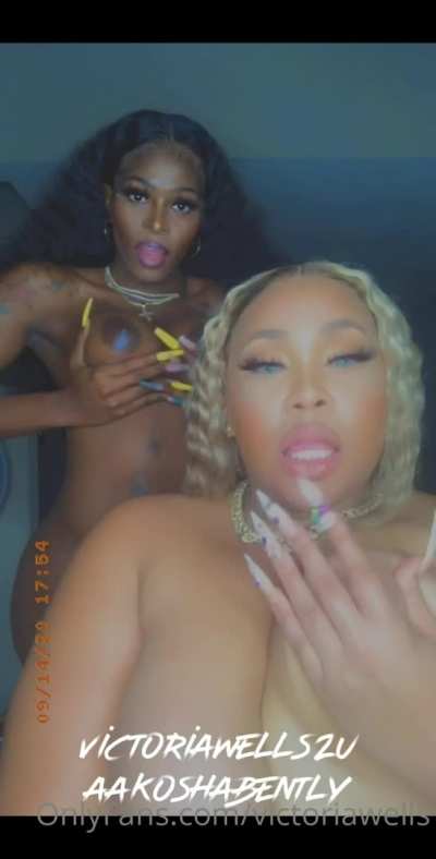 Sexy TS Victoria Wells &amp;amp; Aakosha Bentley