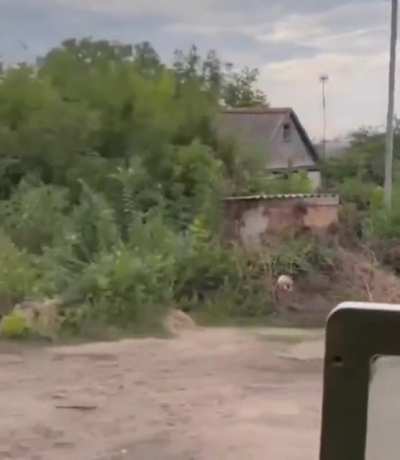 This is how the Ukrainian soldiers are greeted on the territories liberated by the Ukrainian Armed Forces. Slava Ukraini!