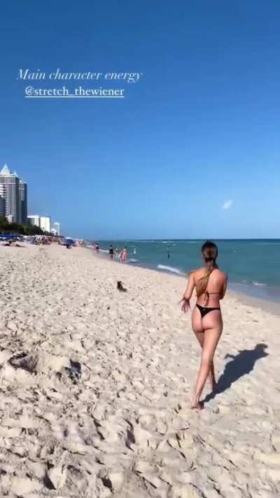 Betsy Alvarez