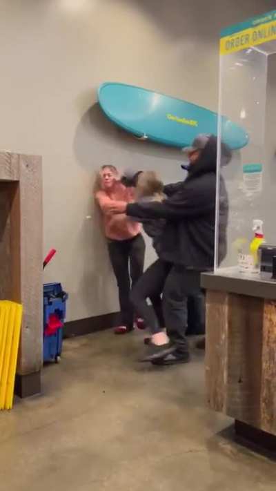 Karen walks in and assaults the employees for messing up her order