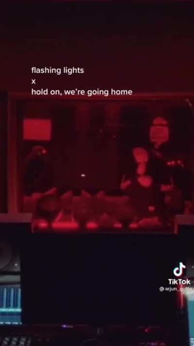 Flashing lights x hold on, we&rsquo;re going home