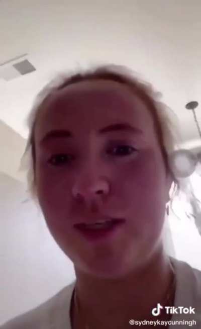 Girl breaks down because a guy flipped her off because she went past the speed limit. You honestly have to be so privileged to cry over something like this, Here mom also went looking for the guy