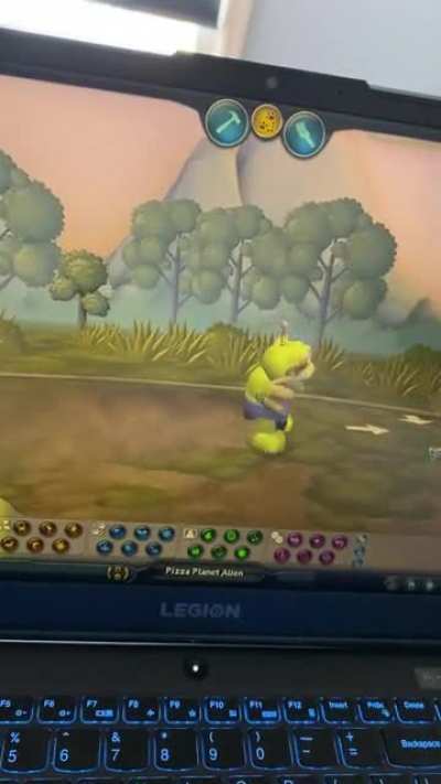 I tried making a &ldquo;movie-accurate&rdquo; Pizza Planet Alien from Toy Story. This is how he runs.