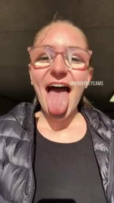 I&rsquo;m addicted to getting public facials 😈 would you add another load? 💦