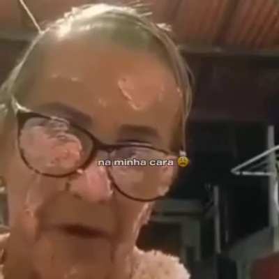 🧓🎂❌