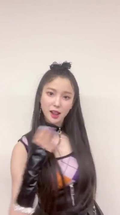 [220118] Yujin, Xiaoting &amp;amp; Bahiyyih TikTok update: WA DA DA Transformation!🤟