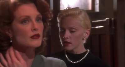 Julianne Moore slaps Madonna (and Madonna's head flies into the slap) &bull; Body of Evidence &bull; 1993
