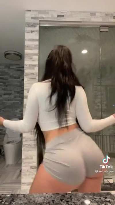 xoluvbreee