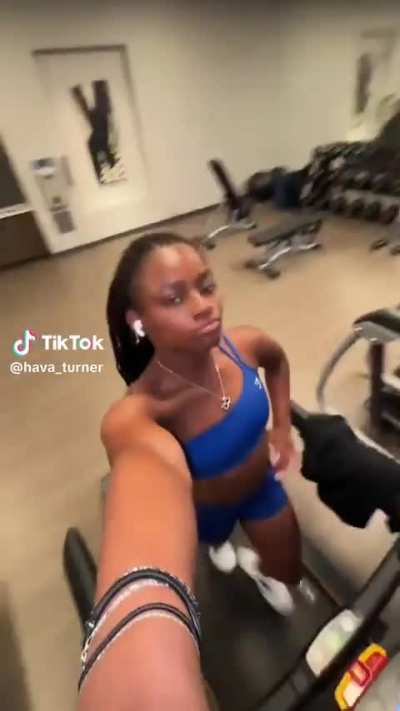 @hava_turner