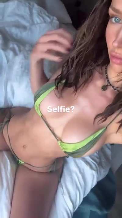 &lsquo;Photographer Or Selfie..?&rsquo; | IG | January 2025