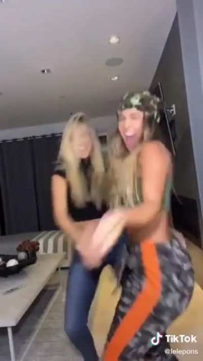 Ass Grab