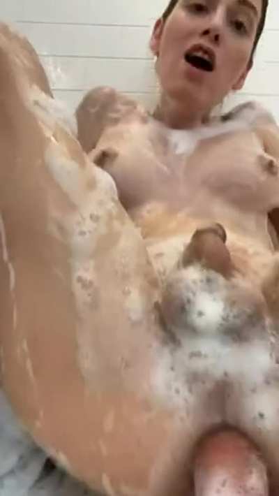 Big Anal Bubbles!