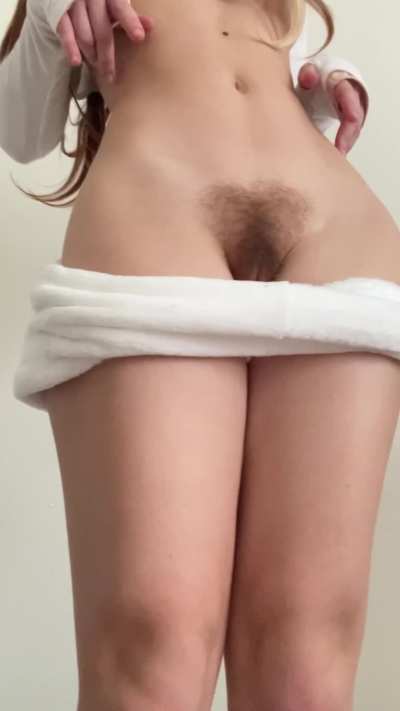 I haven&rsquo;t shaved in over a month😏💕