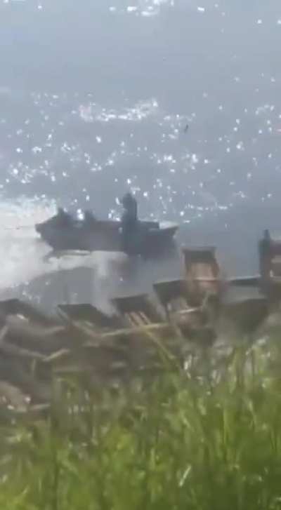 Contrabandistas se agarran a tiros con la Prefectura Naval Argentina, Puerto Piray