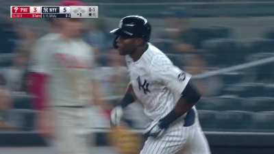 [Highlight] Welcome to the Flo Show: Estevan Florial rocks his first big league home run to right field to make it 6-3 in the eighth
