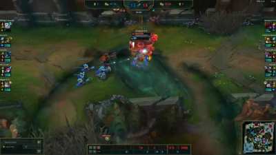WTF is that hitbox (i put the slowmo before the normal speed sry)