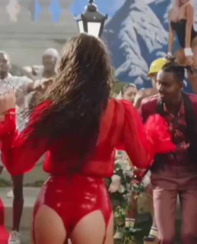 Hailee Steinfeld