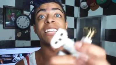 zoio puto sem palavras (feito por MmIM)