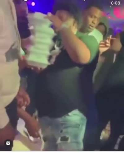 Caught his ahh wit all the plates