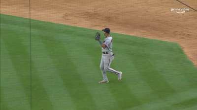 [Highlight] [Highlight] Ronald Guzman flinches and ducks after smacking a bases-loaded, no-outs grounder, giving Arraez a clear path to make a play at home. As a result of ducking initially, Guzman is far too slow to get to first and is promptly doubled u