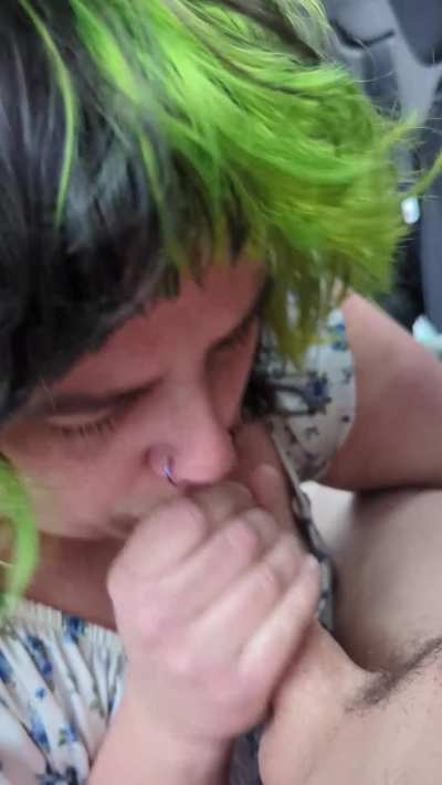 A kind stranger let me suck his cock