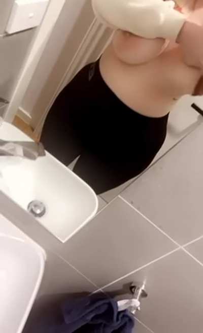 This was hard filming this titty drop with one hand but I felt sexy and had to share!