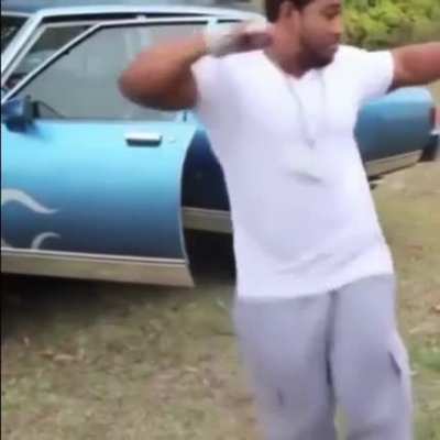 Big unc told me to record him then dis nigga started bouncing around like a lil ass kid 🤦🏾&zwj;♂️🤦🏾&zwj;♂️
