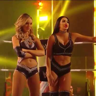 Peyton Royce &amp;amp; Billie Kay