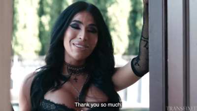 HOA boss Chanel Camryn  tries to shut down goth neighbor&rsquo;s decor&mdash;ends up getting handled instead