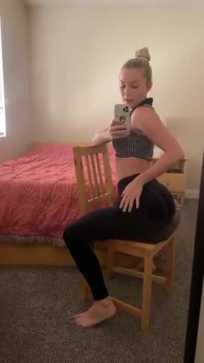 @stpeach chair