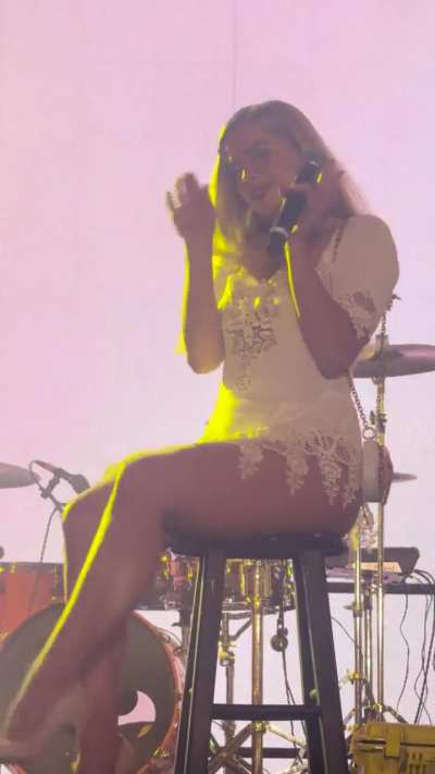 Footage I took of Addison during the end of her Q&amp;amp;A at Jingle Ball Village 2024